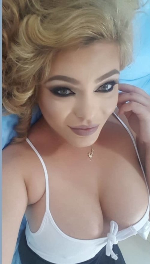 StellaTowns from Essex,United Kingdom